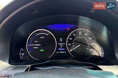 Седан Lexus ES 2012 в Тростянце