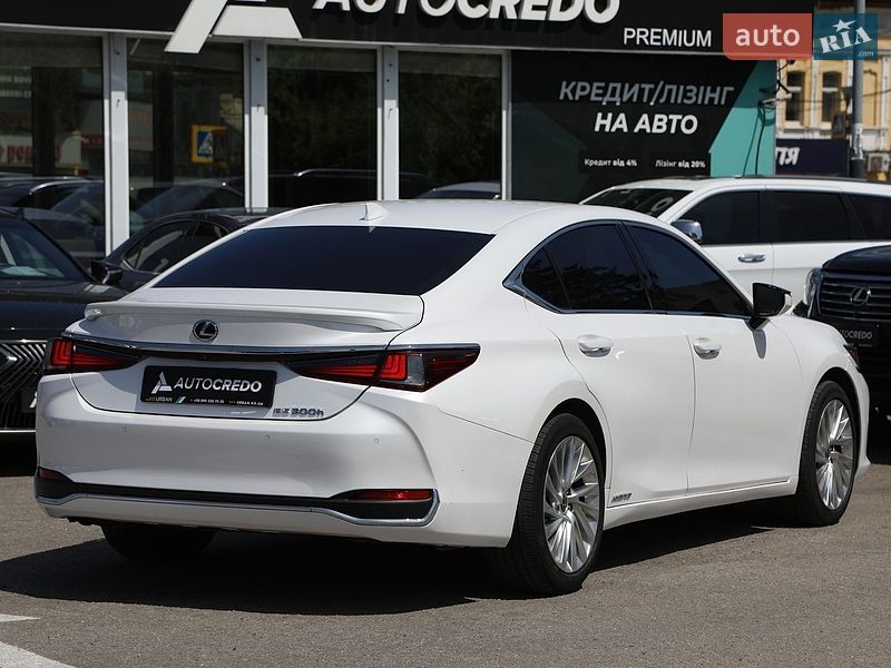 Седан Lexus ES 2021 в Харькове