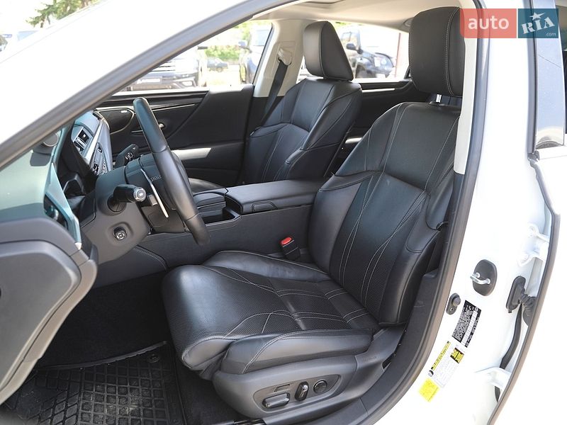 Седан Lexus ES 2021 в Харькове