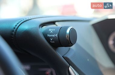 Седан Lexus ES 2021 в Харькове