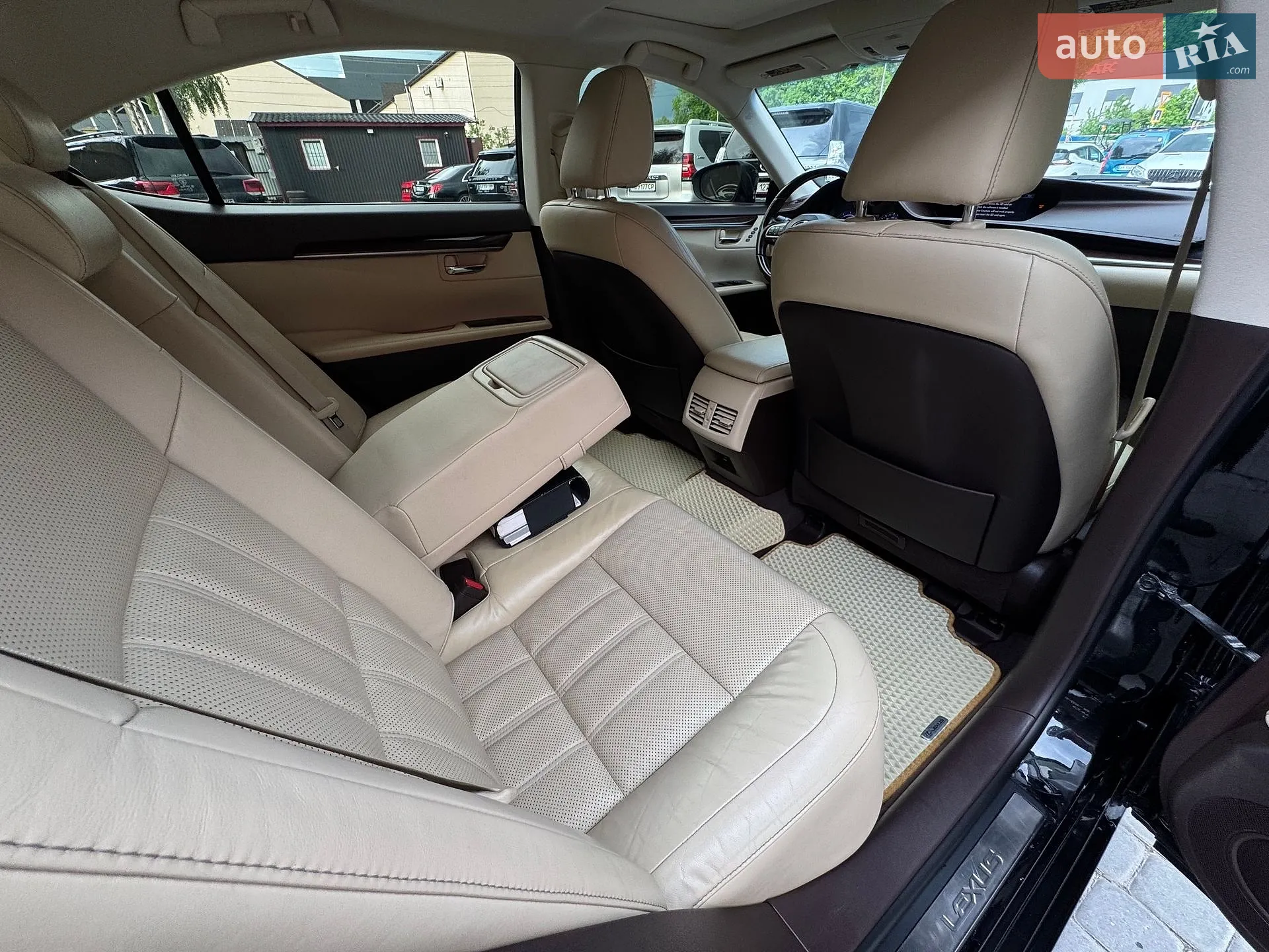 2016 Lexus ES - мініатюра 29
