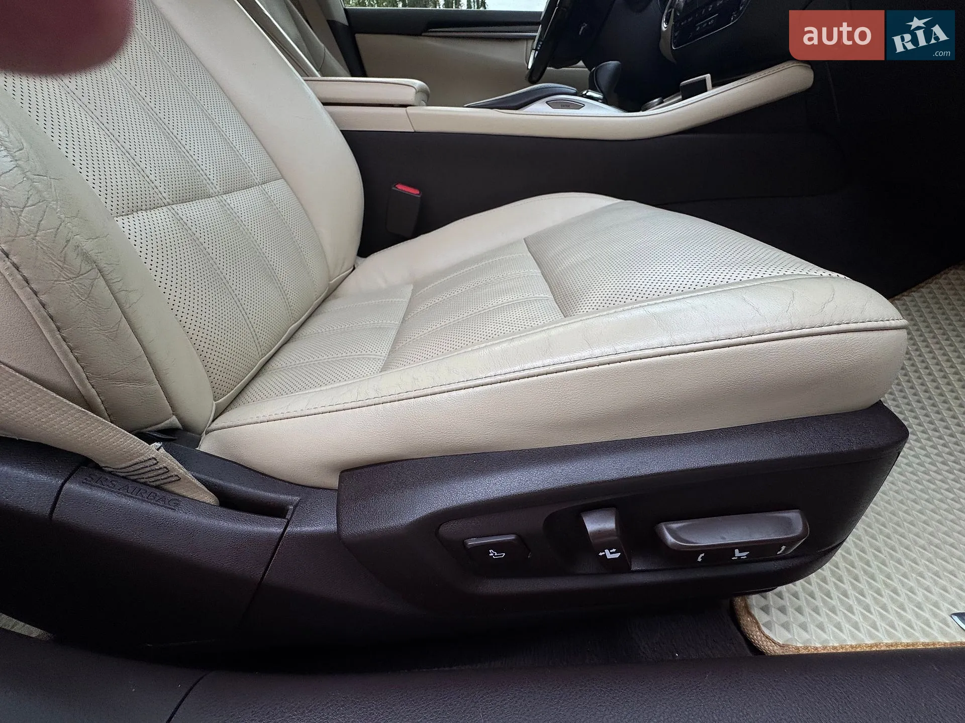 2016 Lexus ES - мініатюра 33