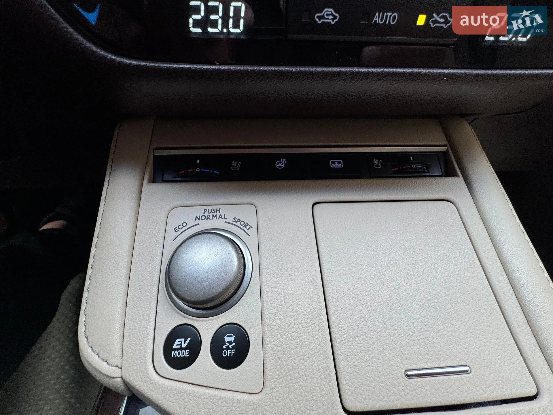 2016 Lexus ES - мініатюра 47