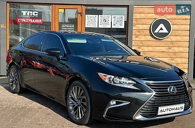 Седан Lexus ES 2015 в Житомирі