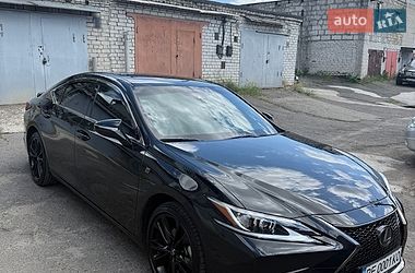 Седан Lexus ES 2024 в Николаеве
