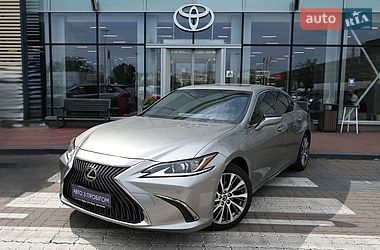 Седан Lexus ES 2021 в Киеве