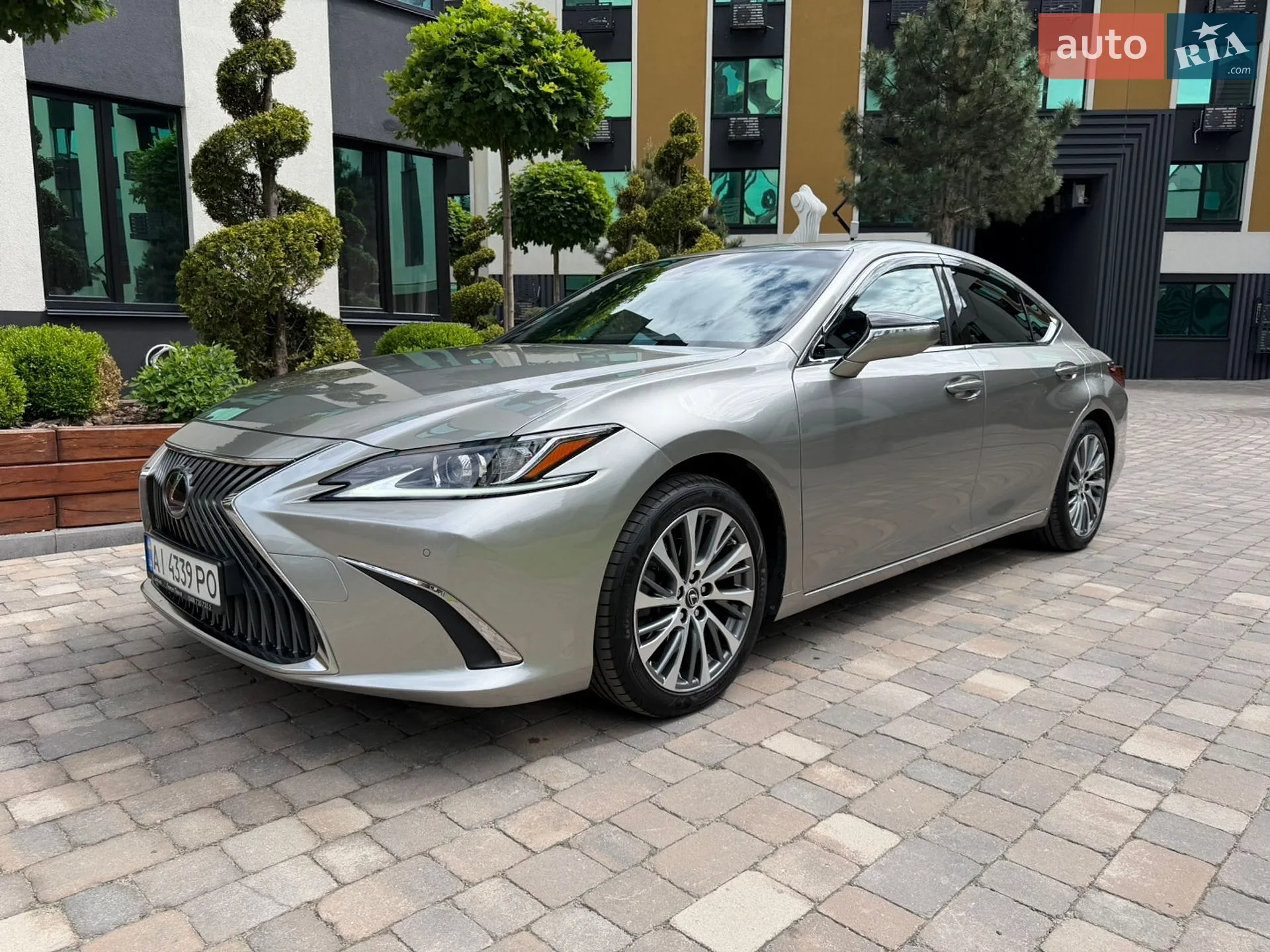 2021 Lexus ES - мініатюра 2