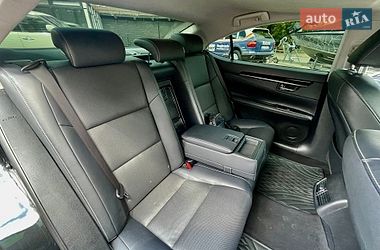 Седан Lexus ES 2016 в Києві