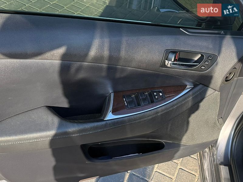 Седан Lexus ES 2012 в Одессе