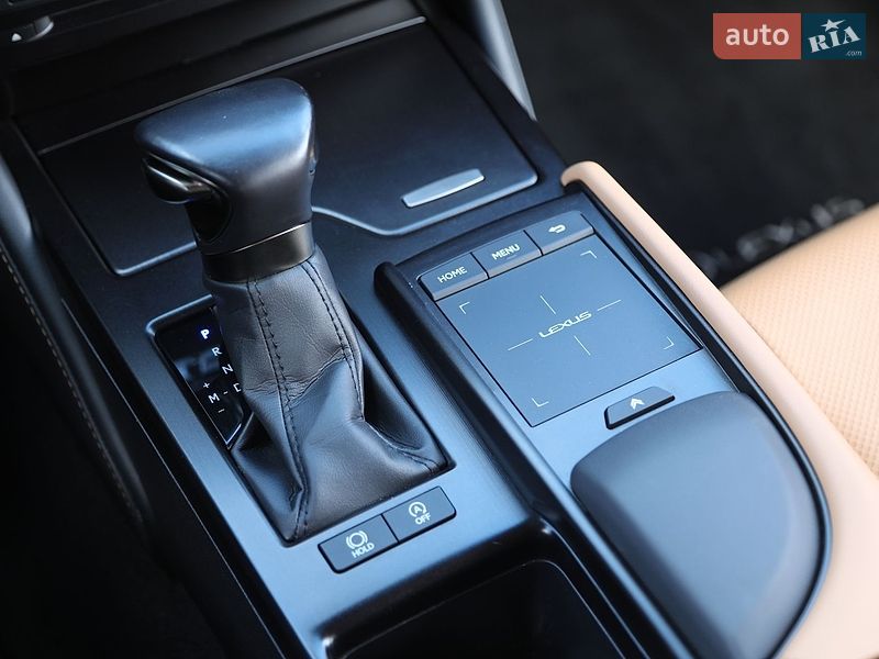 Седан Lexus ES 2022 в Харкові
