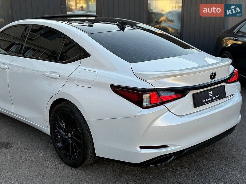 Седан Lexus ES 2019 в Одессе