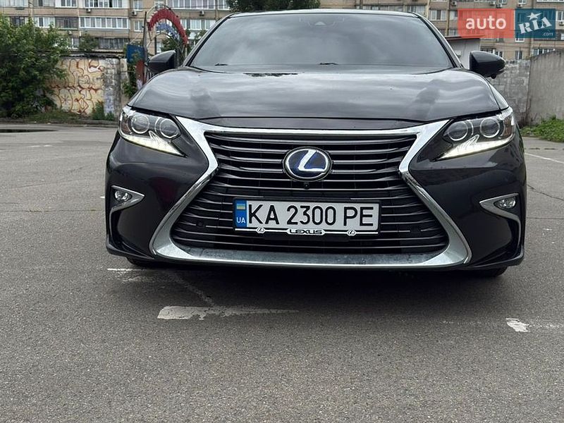 Lexus ES 2016