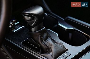 Седан Lexus ES 2024 в Одессе