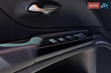 Седан Lexus ES 2024 в Одессе