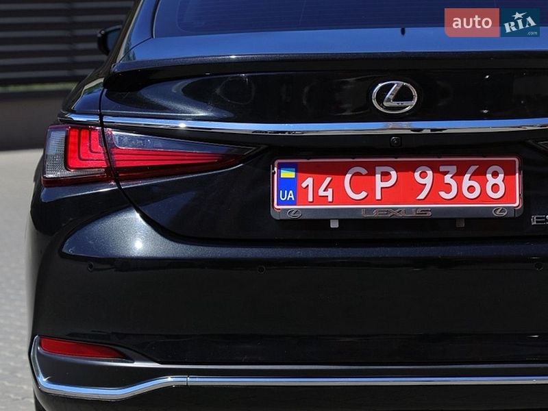 Седан Lexus ES 2024 в Одессе