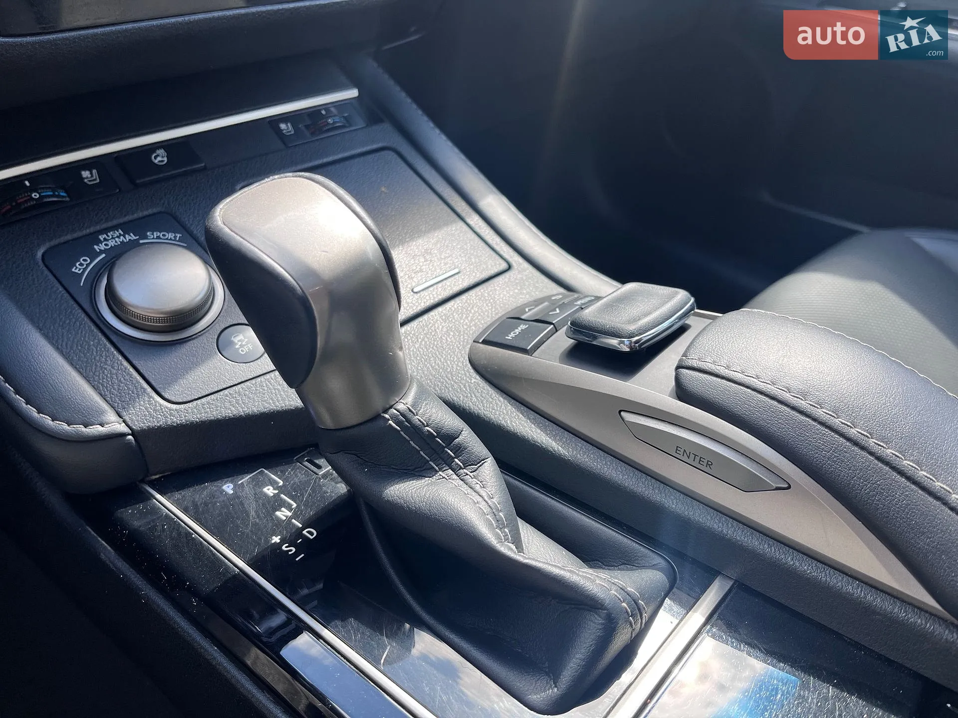 2018 Lexus ES - мініатюра 28