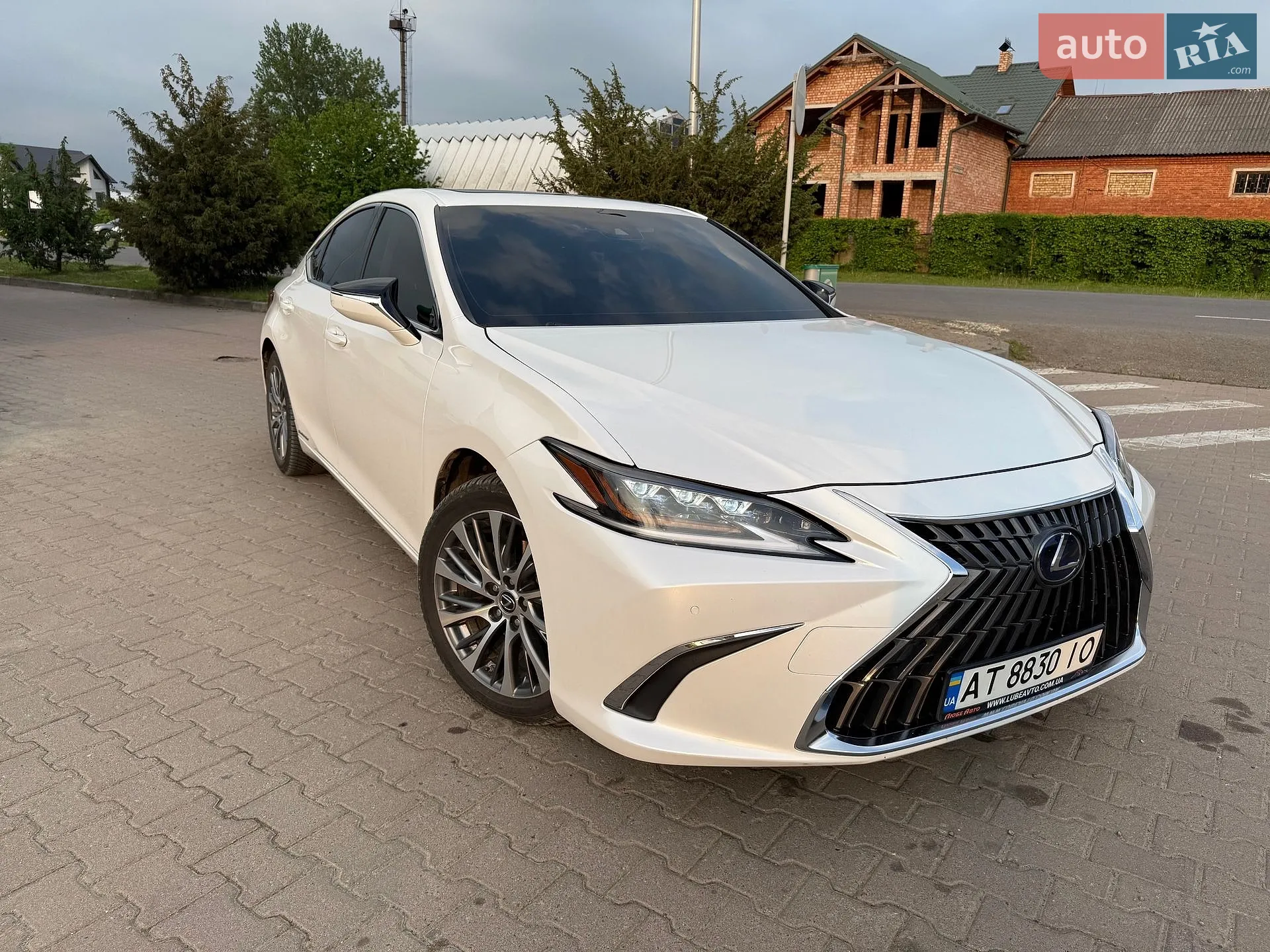 2019 Lexus ES - мініатюра 8
