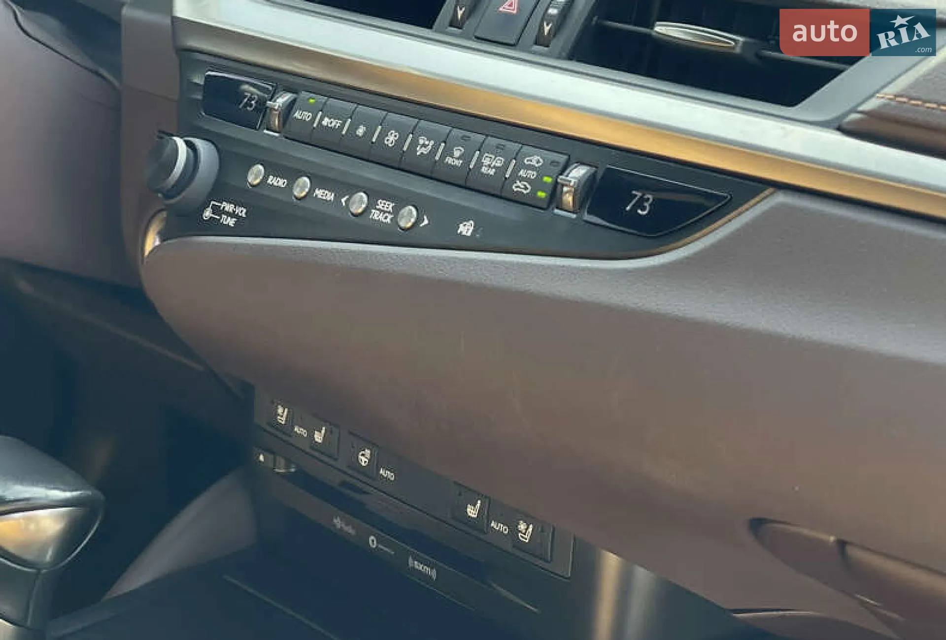 2020 Lexus ES - мініатюра 13