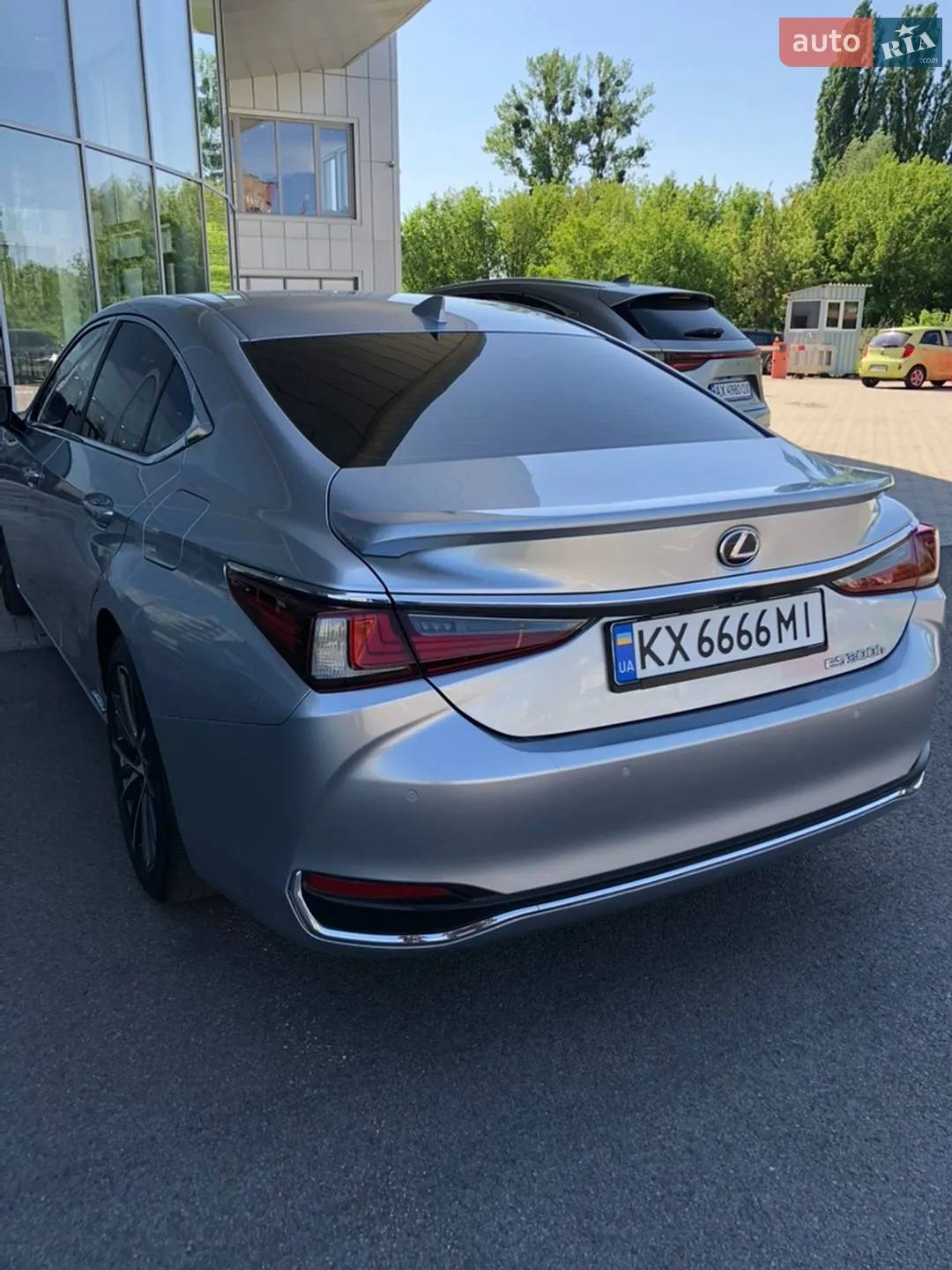 2022 Lexus ES - мініатюра 3