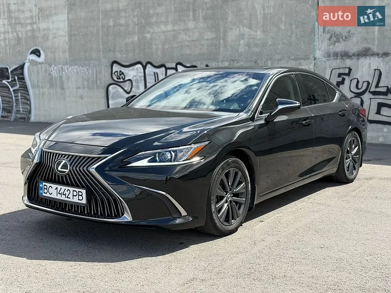Lexus ES