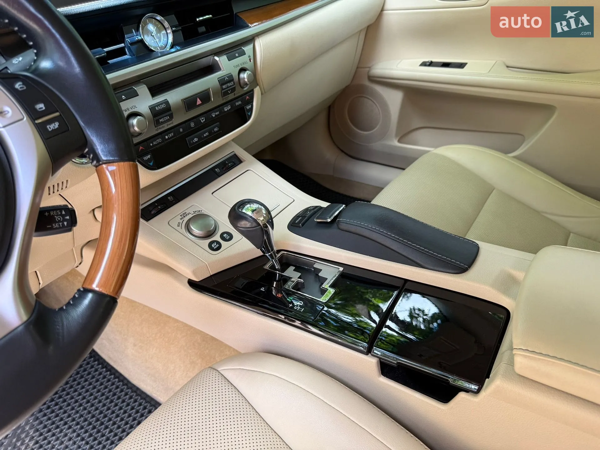 2014 Lexus ES - мініатюра 84