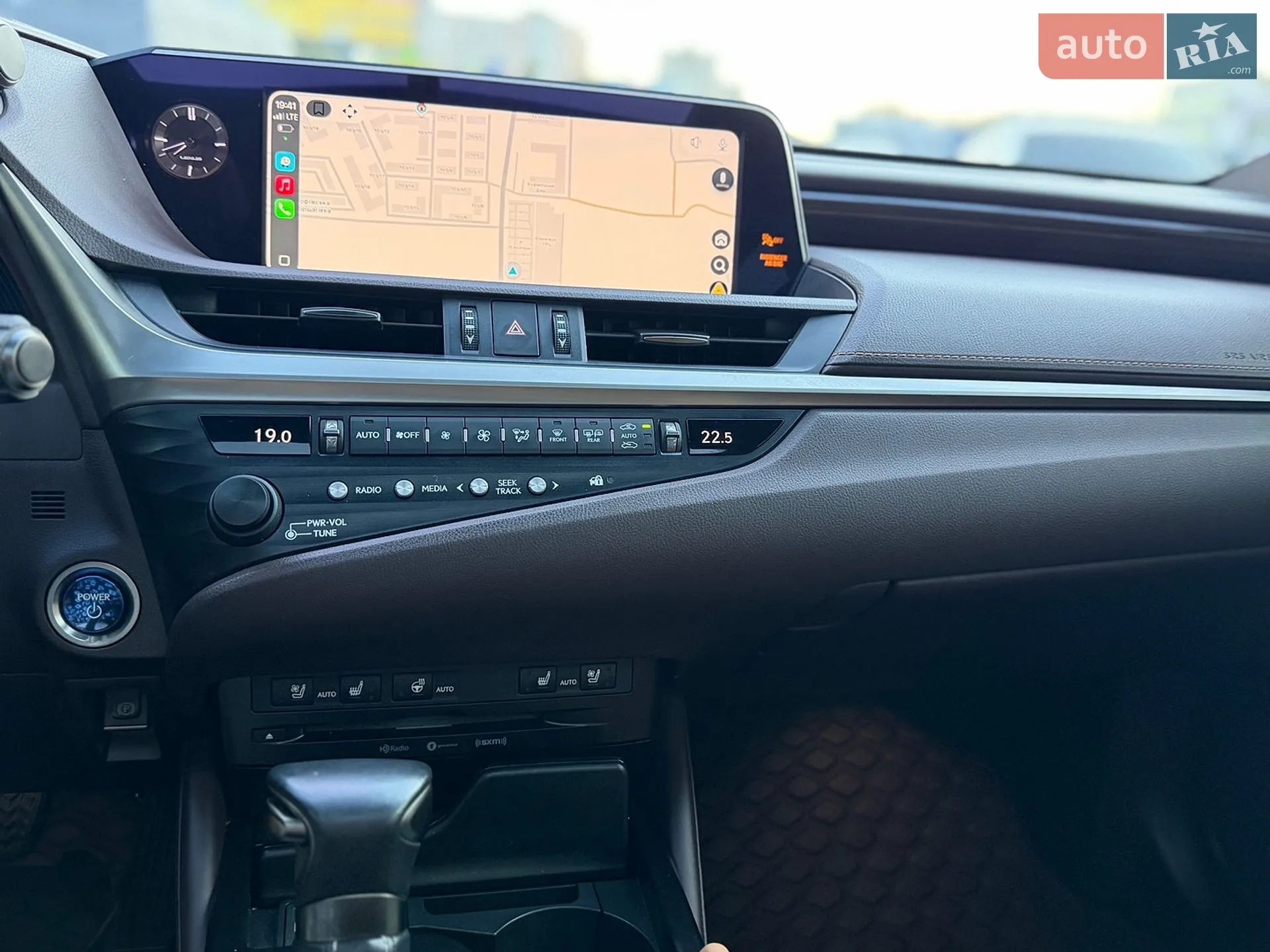 2019 Lexus ES - мініатюра 10