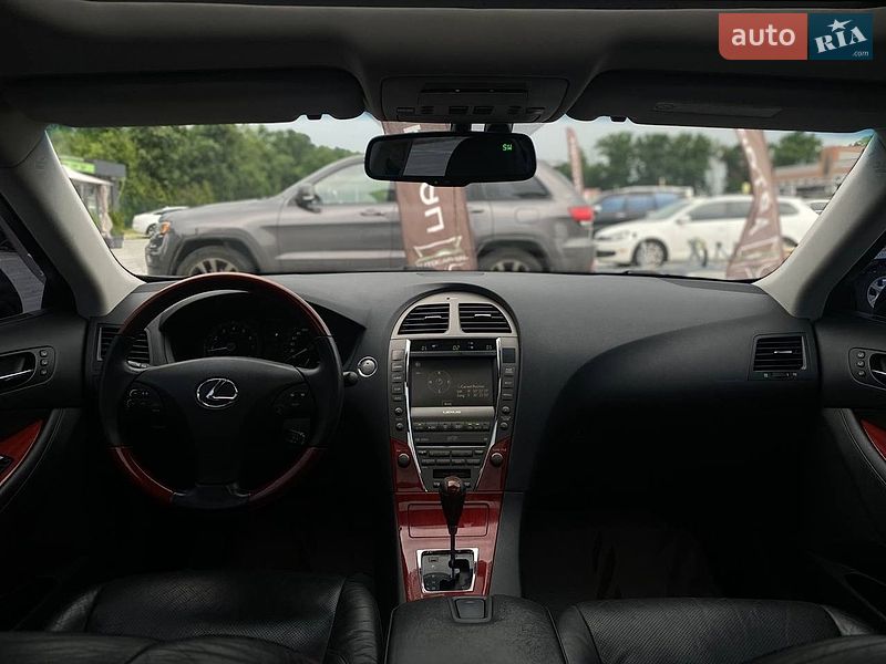 Седан Lexus ES 2008 в Киеве