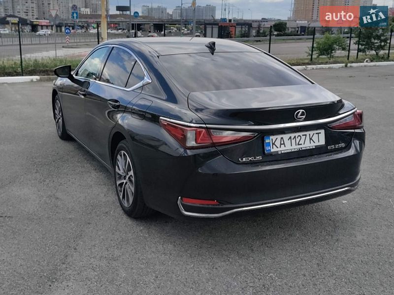 Седан Lexus ES 2023 в Киеве