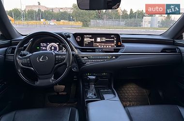 Седан Lexus ES 2019 в Харкові