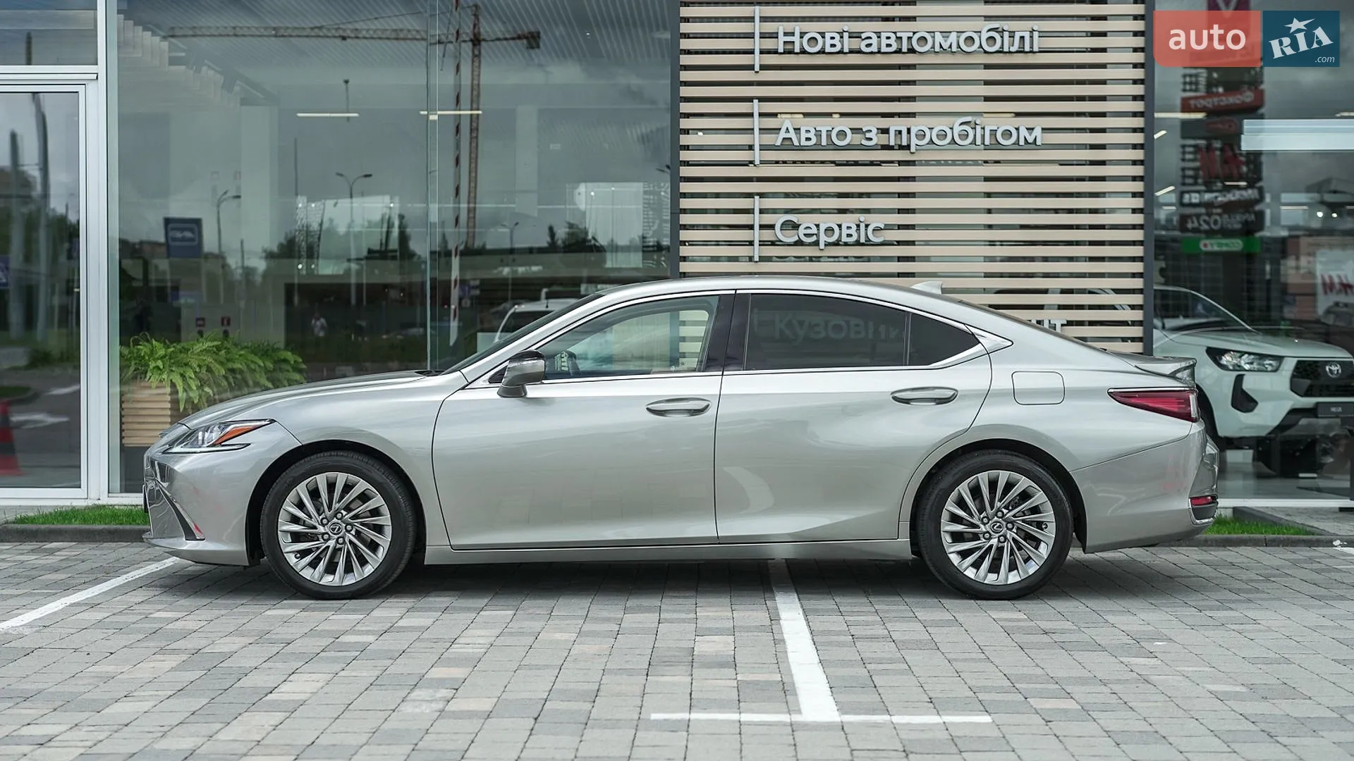 2022 Lexus ES - мініатюра 3