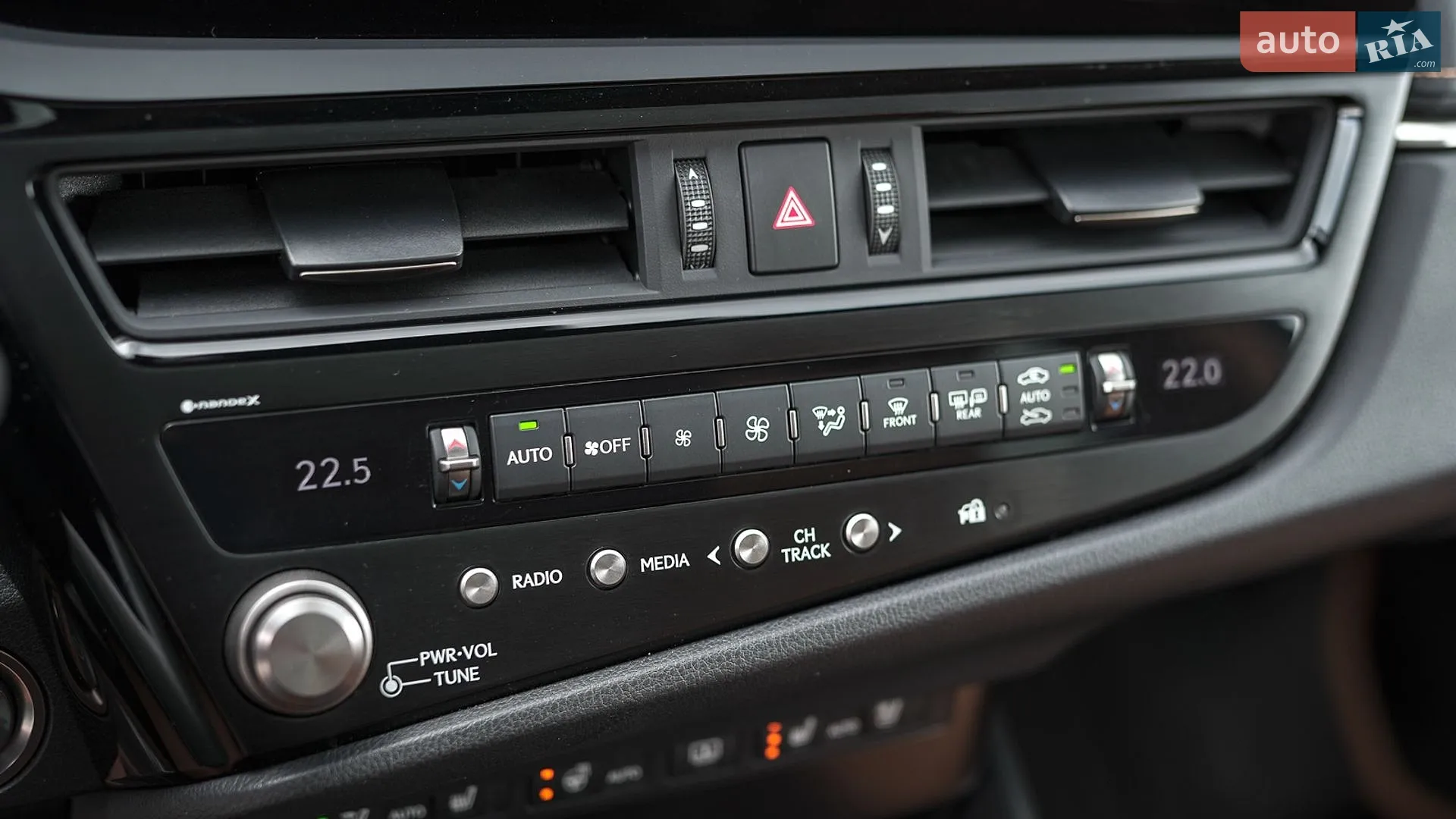 2022 Lexus ES - мініатюра 39