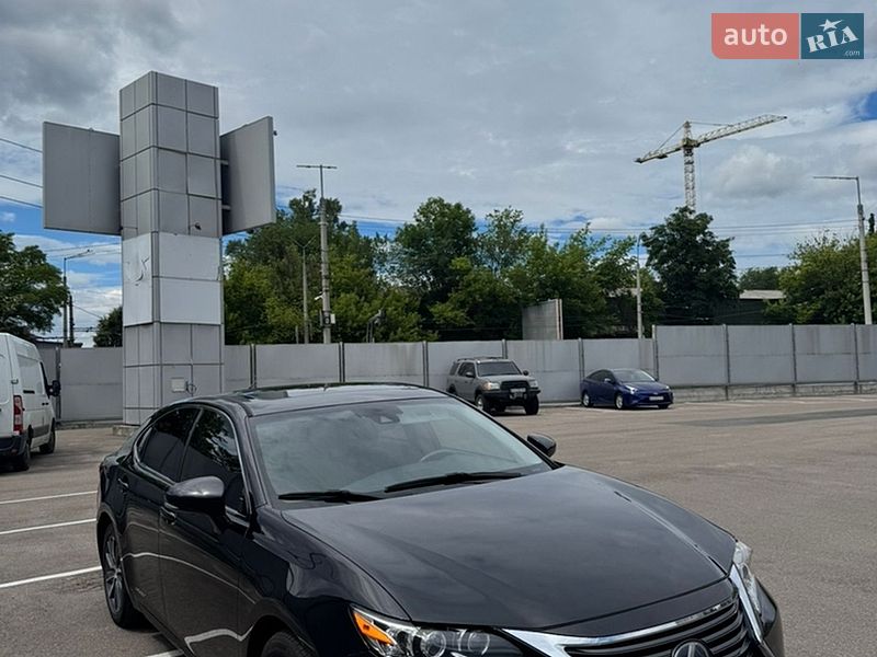 Lexus ES 2018