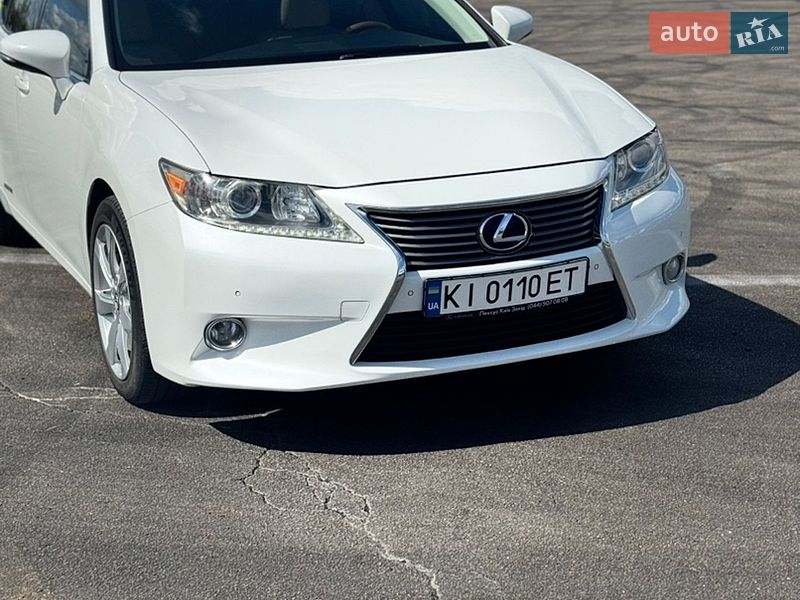 Седан Lexus ES 2012 в Києві
