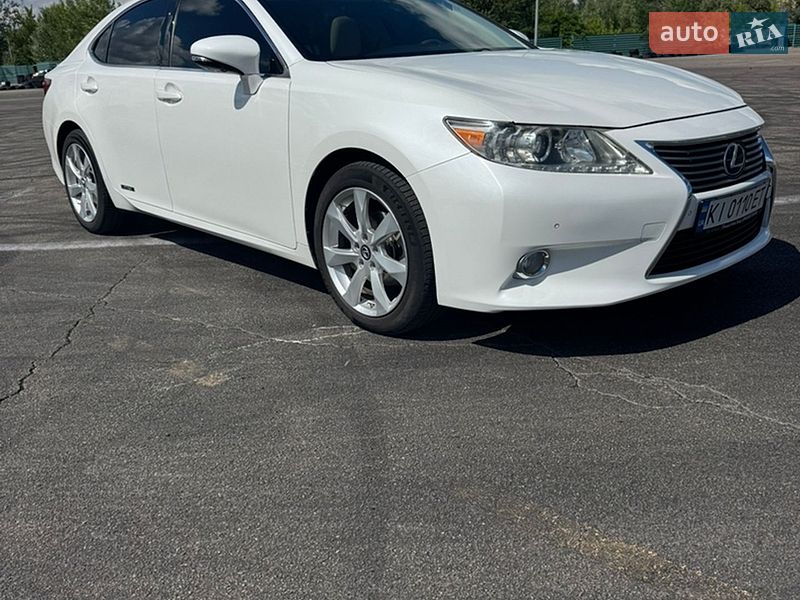 Седан Lexus ES 2012 в Києві
