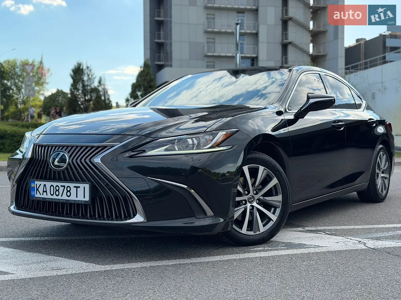 2019 Lexus ES - мініатюра 19