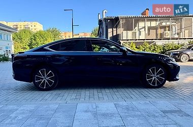 Седан Lexus ES 2024 в Ужгороді фото 4 Седан Lexus ES 2024 в Ужгороді