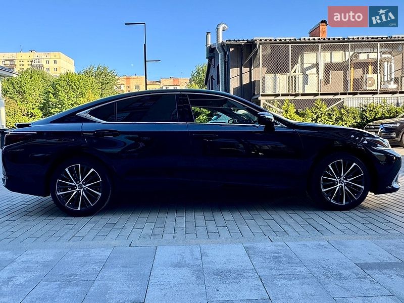 Седан Lexus ES 2024 в Ужгороді фото 4 Седан Lexus ES 2024 в Ужгороді