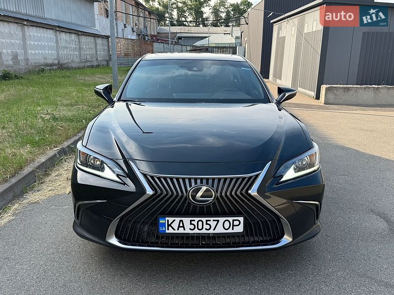 Седан Lexus ES 2020 в Києві