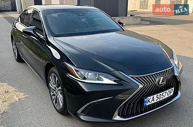 Седан Lexus ES 2020 в Києві