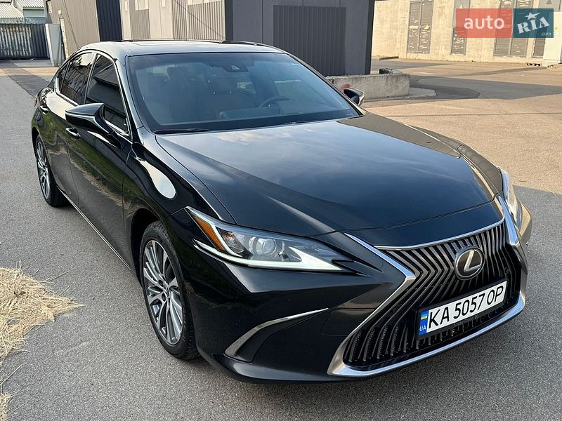 Седан Lexus ES 2020 в Києві