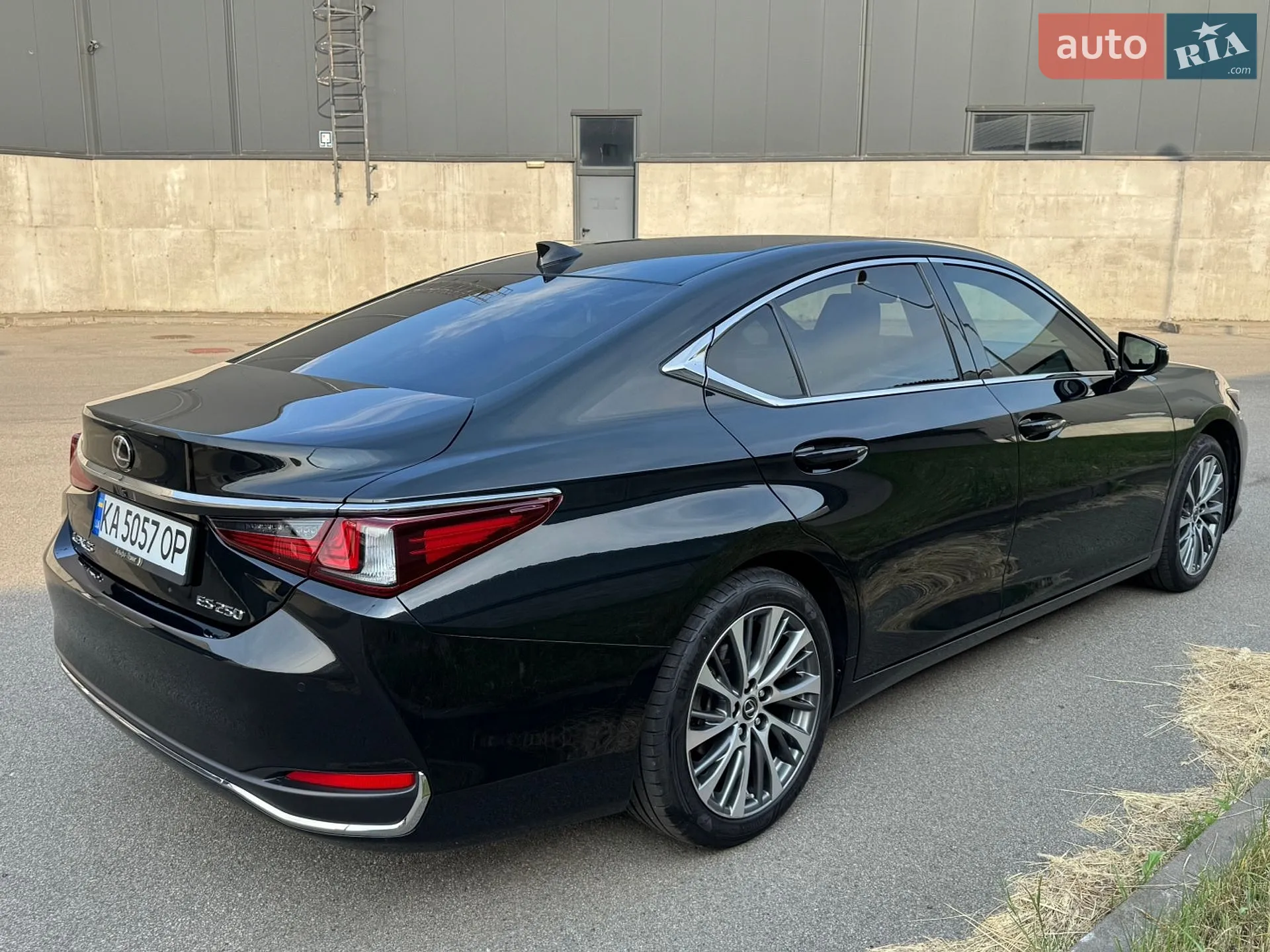 2020 Lexus ES - мініатюра 10