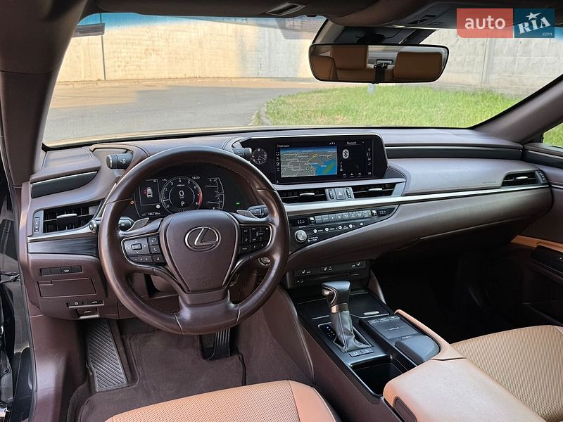 Седан Lexus ES 2020 в Києві