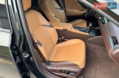 Седан Lexus ES 2020 в Києві