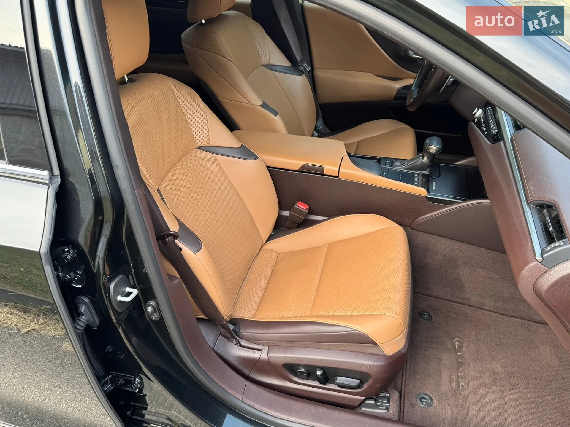 2020 Lexus ES - мініатюра 28