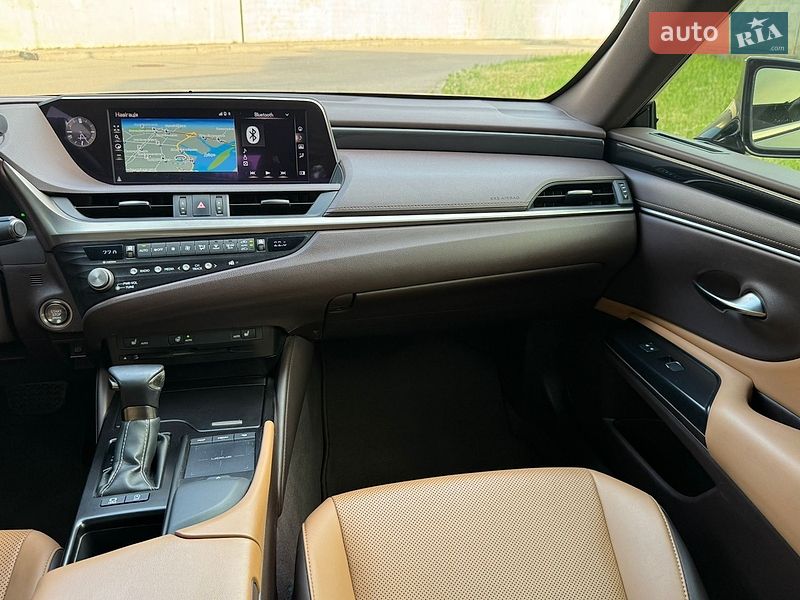 Седан Lexus ES 2020 в Києві