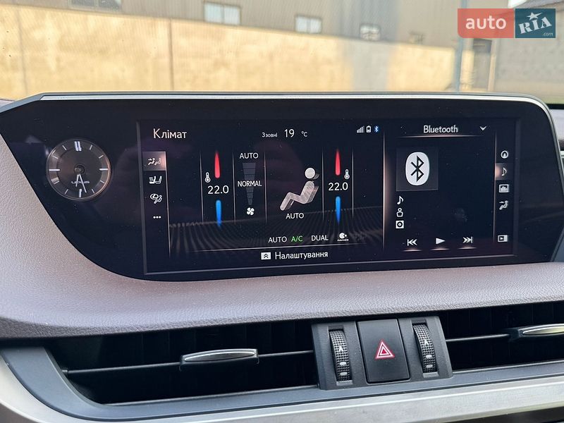 Седан Lexus ES 2020 в Києві