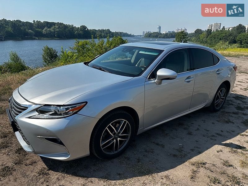Lexus ES 2015