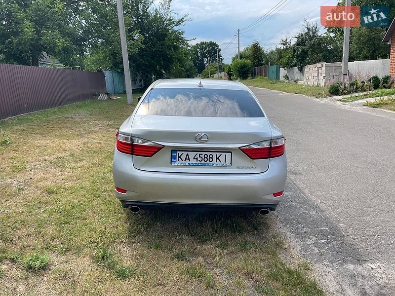 Седан Lexus ES 2014 в Киеве