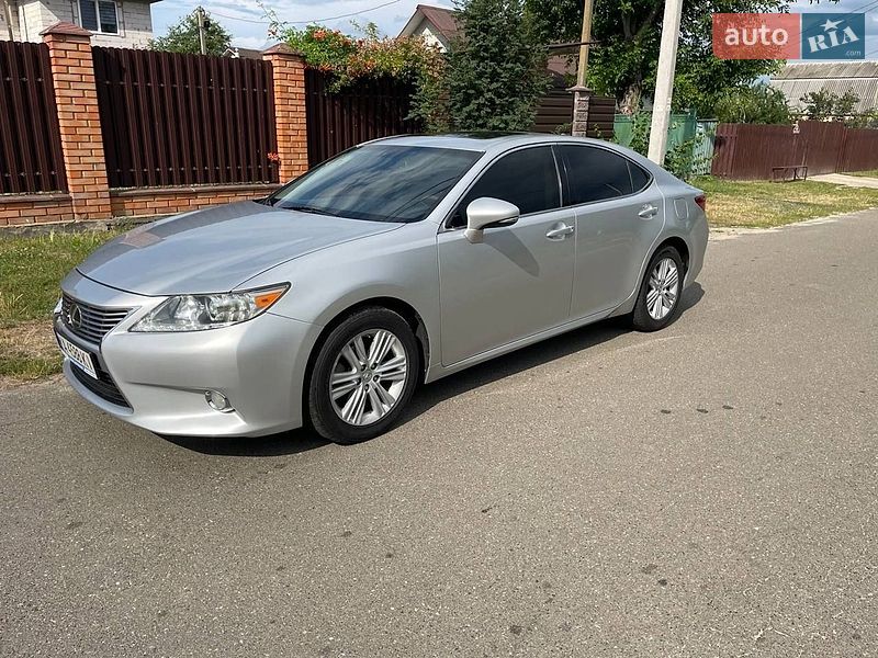 Седан Lexus ES 2014 в Киеве