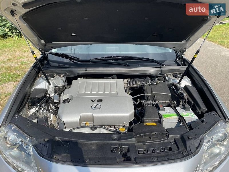 Седан Lexus ES 2014 в Киеве